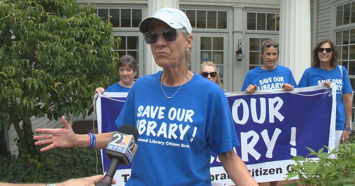 Save Our Library group takes strides in Poland Parade