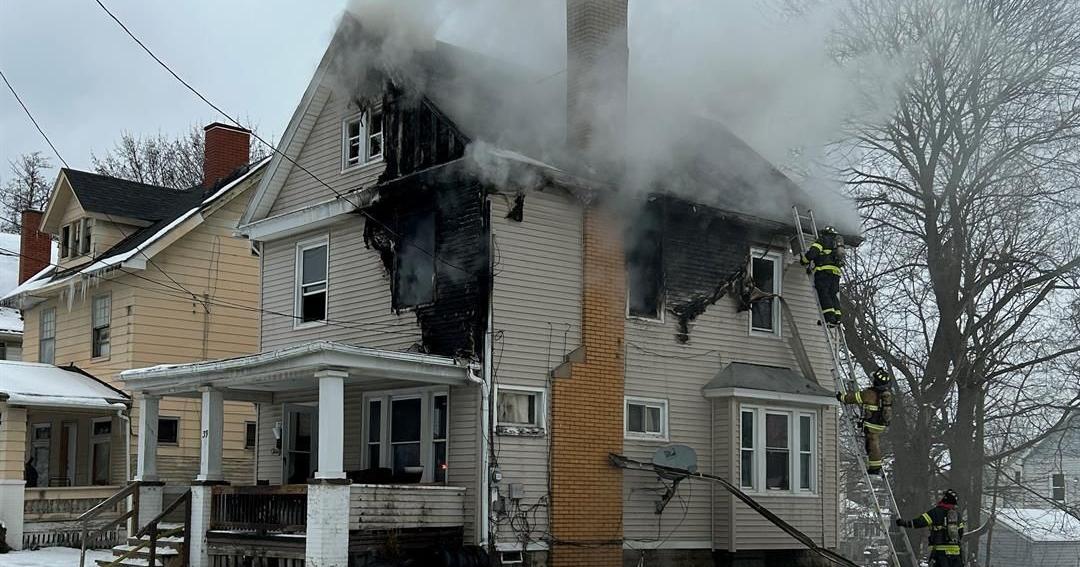 Crews battle house fire on Youngstown's west side | Archives | wfmj.com