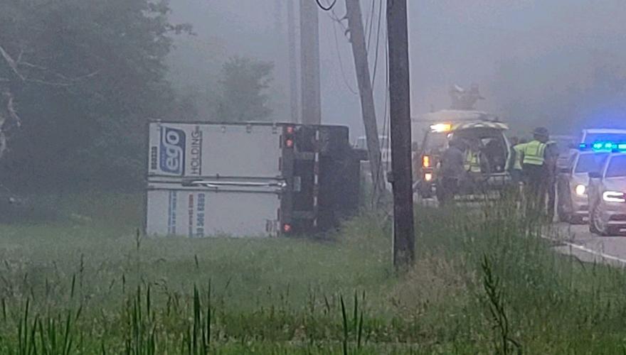 Truck rollover takes down power lines at Oak St. and Hubbard-Coitsville ...