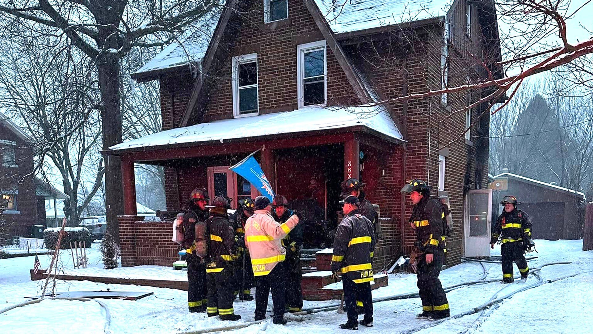 Three people transported to hospital after morning fire in Warren ...