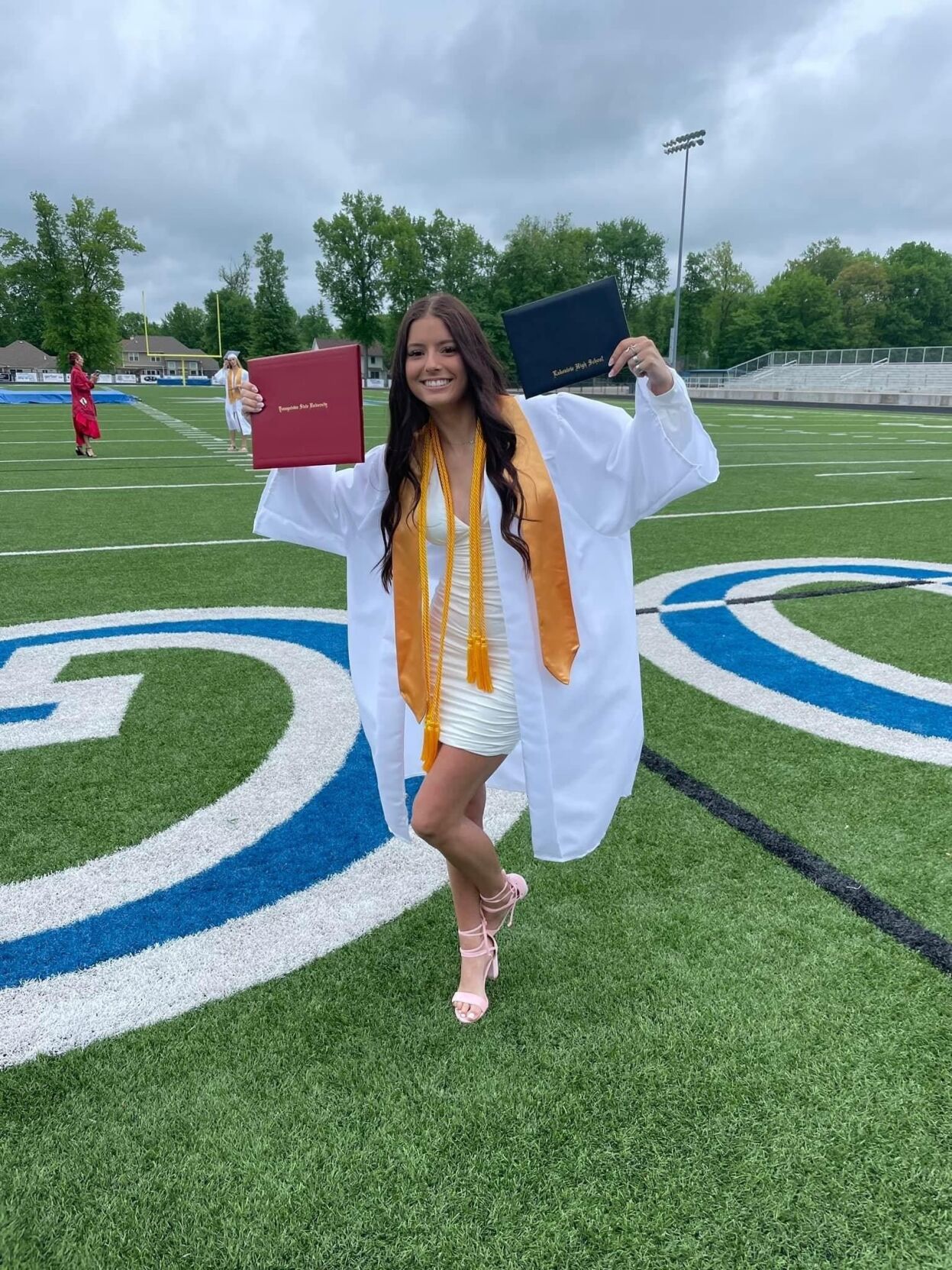 Lakeview student graduates from college and high school in same year ...