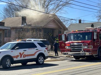 Youngstown Fire Department called to house fire on East Indianola ...