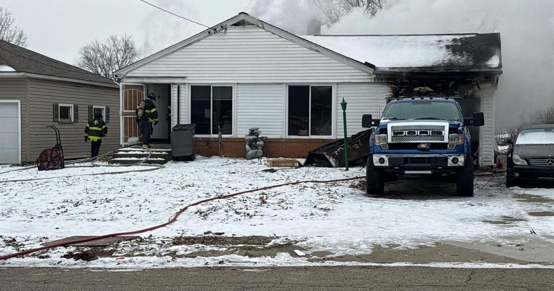 Fire damages garage, home in Youngstown | Local News | wfmj.com