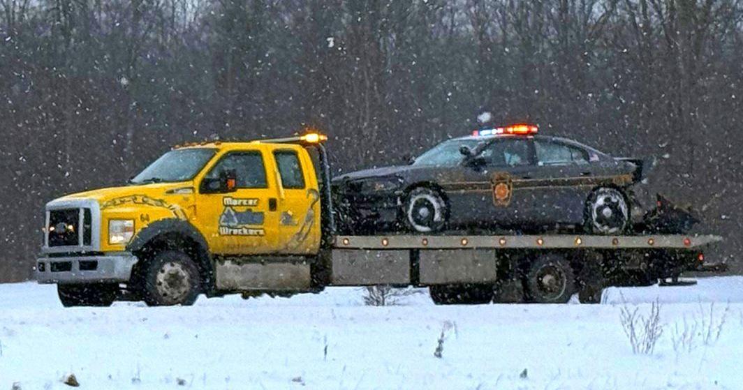 PSP cruiser struck while investigating crash on I-80 in Mercer County ...