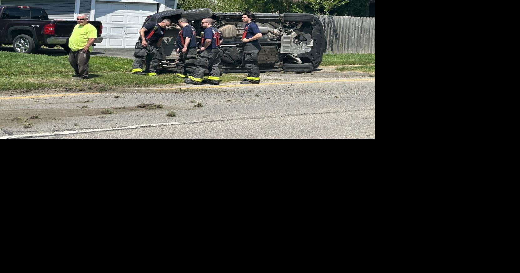Two taken to hospital following rollover crash in Youngstown ...