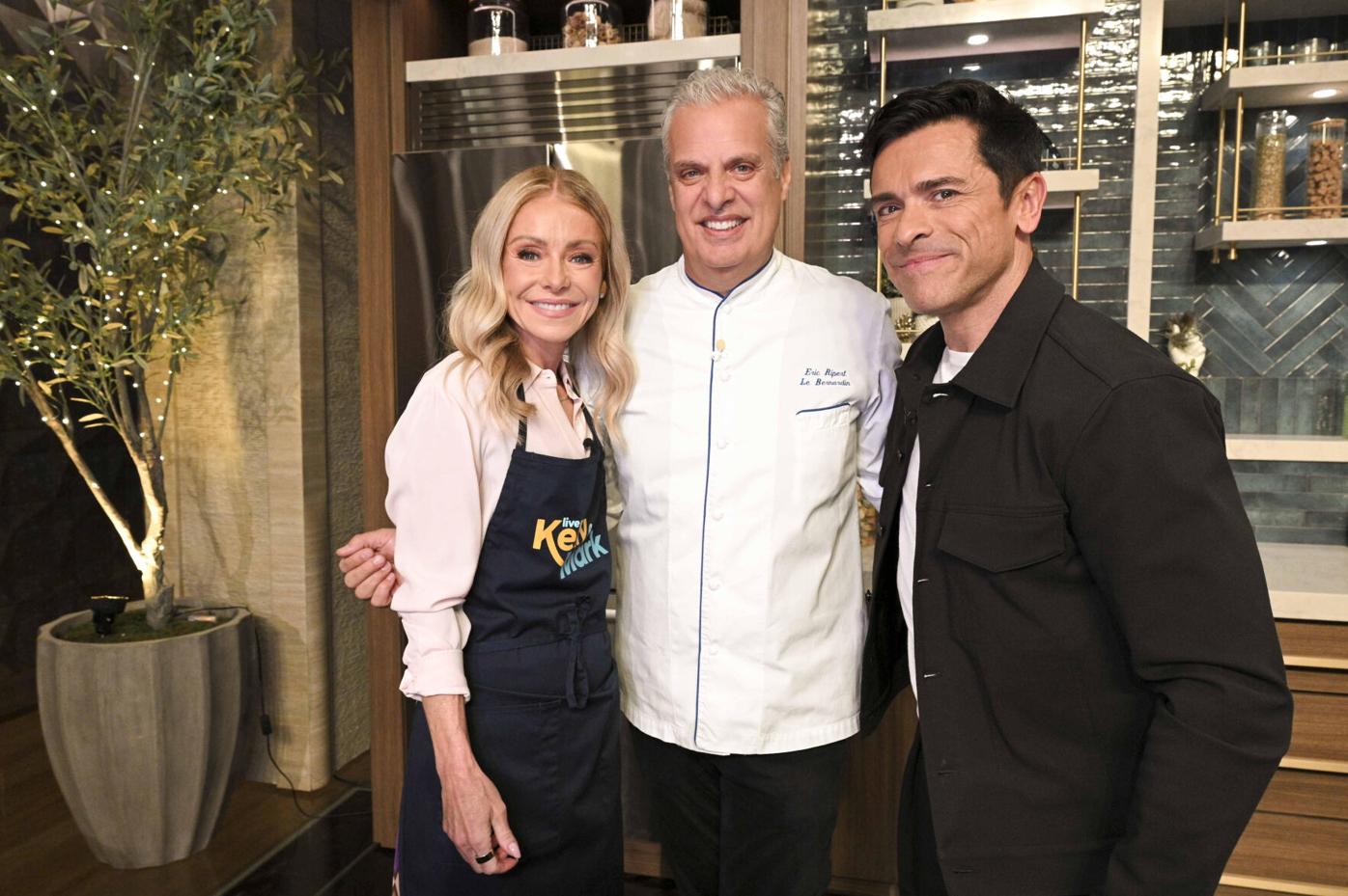 Chef Eric Ripert cooks grilled lamb chops and asparagus | Entertainment | wfmj.com Chef Eric Ripert cooks grilled lamb chops and asparagus | Entertainment | wfmj.com