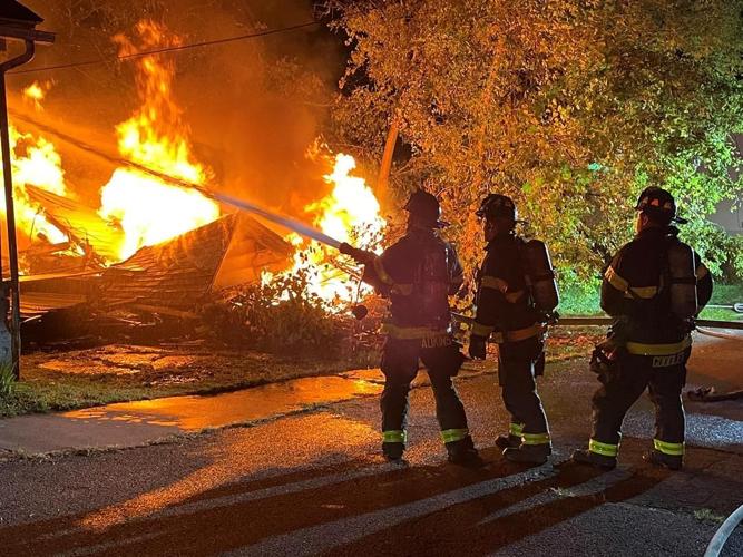Early morning fire destroys two homes in Youngstown | Archives | wfmj.com