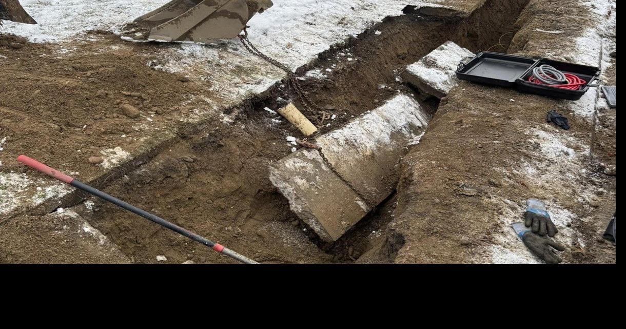New Castle firefighters rescue worker trapped in trench | Archives ...