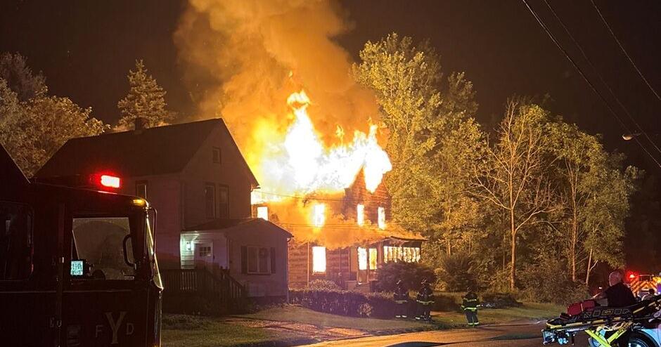 House fire lights up the night sky on Youngstown’s east side.