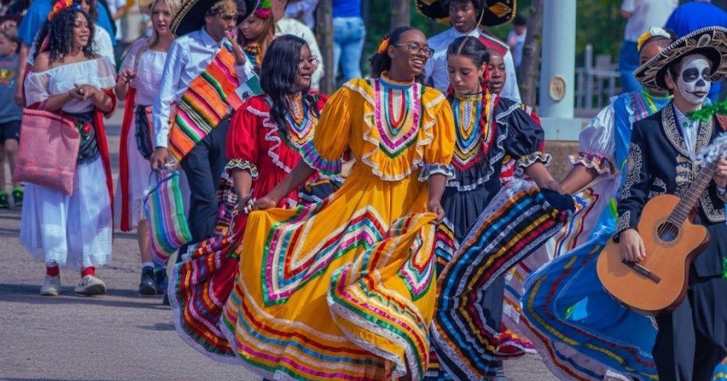 Hola Fest returns to Downtown Youngstown this weekend