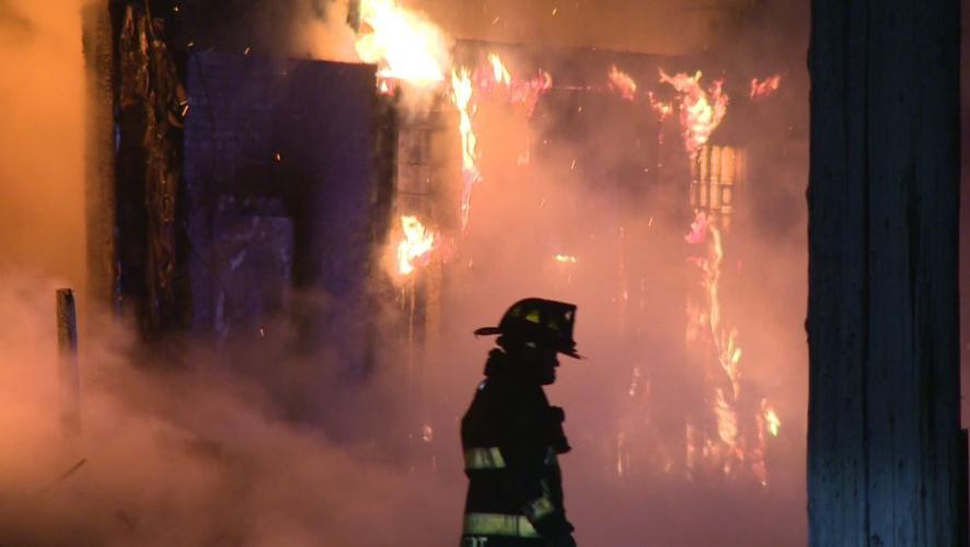 Warren bar deemed total loss after early morning fire | Archives | wfmj.com