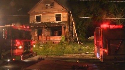 Crews battle fire on Youngstown's south side | Archives | wfmj.com