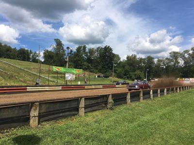 Racers embrace the dirt at Bull Run Raceway | Archives | wfmj.com