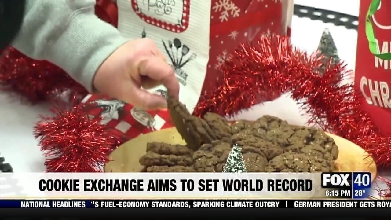 Santa accepts cookies · ProgrammerHumor.io, image size:1280x720