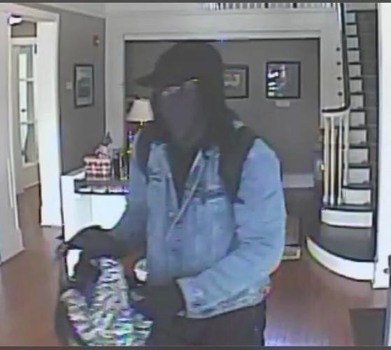 Police Search For Suspect In Johnson City Bank Robbery | Video | wicz.com