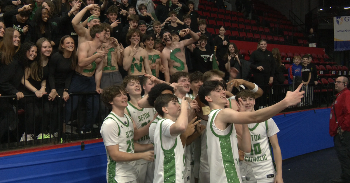 Vip Seton Seton Catholic holds off East Syracuse/Minoa in Class AA Region Final ...