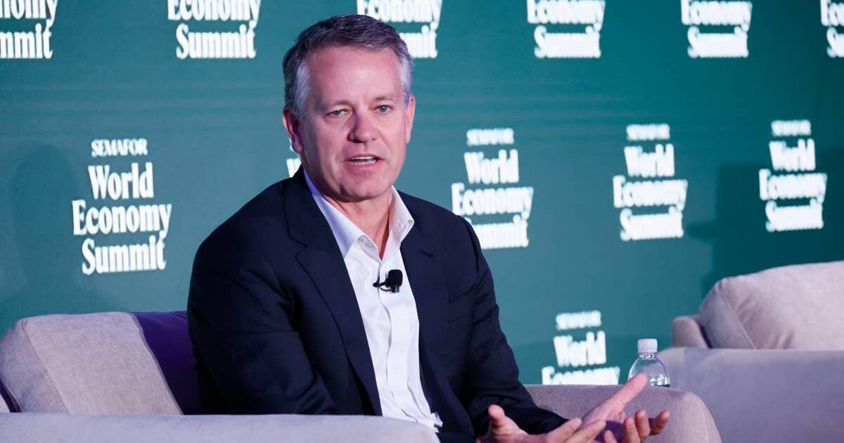 Walmart CEO sends troubling message on economy, higher prices