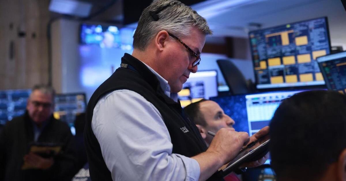Veteran investors signal quiet stock market warning