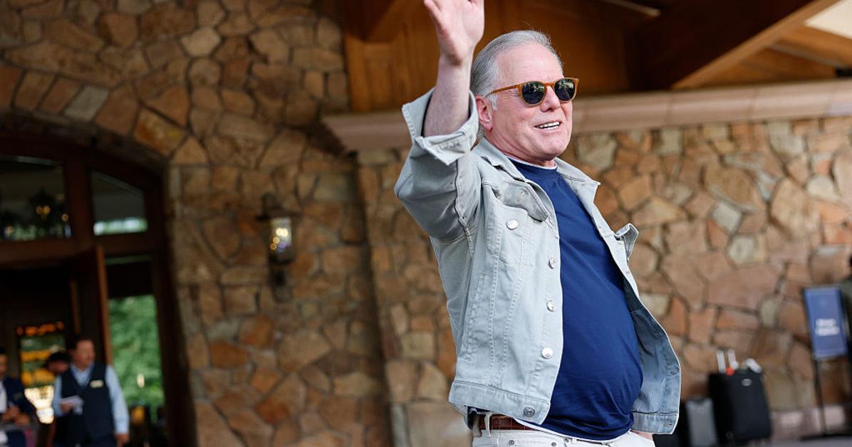 Netflix quietly drops Warner Bros. Discovery cable channels in sale