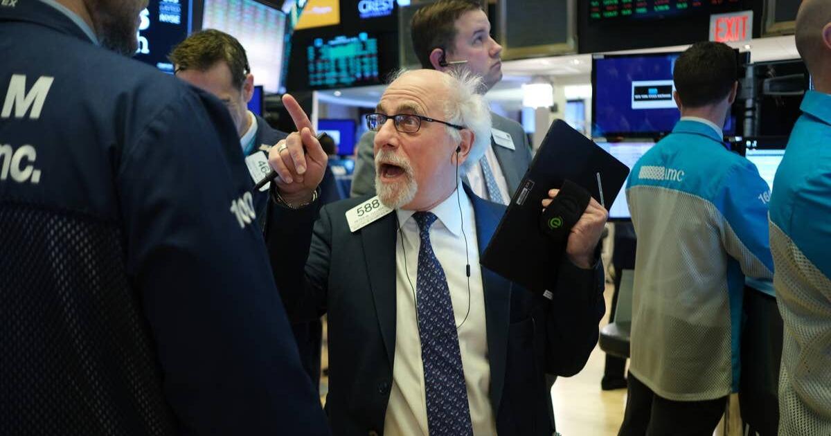 43-year veteran Wall Street analyst sounds alarm on stocks after rare signal flashes Todd Campbell Sep 1, 2026 44 mins ago