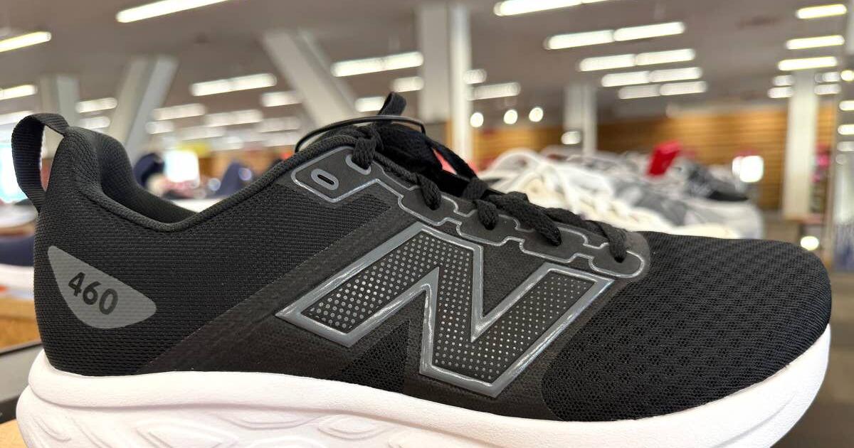National mall footwear giant closes 82 stores as shoppers trade up