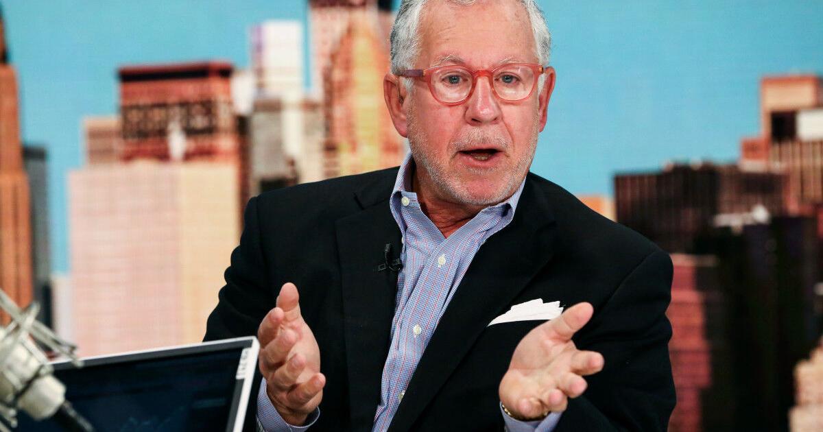 Veteran fund manager resets stock market forecast amid Musk, Trump fallout