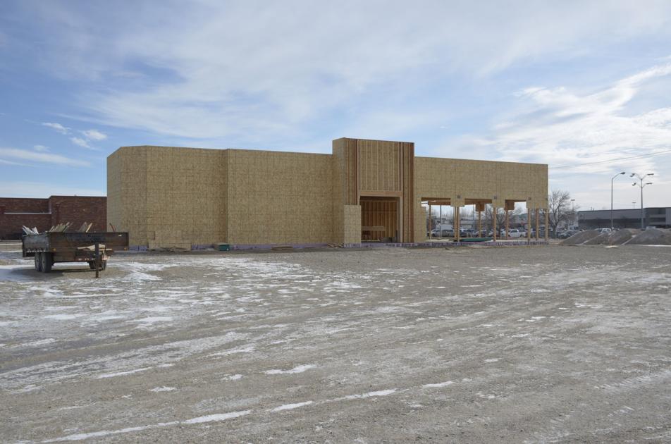 Progress Continues On New Pizza Hut Location Community Willistonherald Com