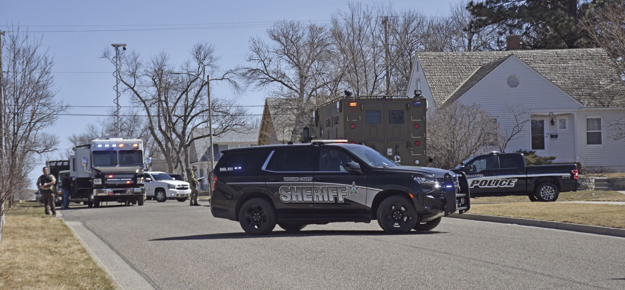 Police Detain Two Individuals Barricaded In Home | Williston ...