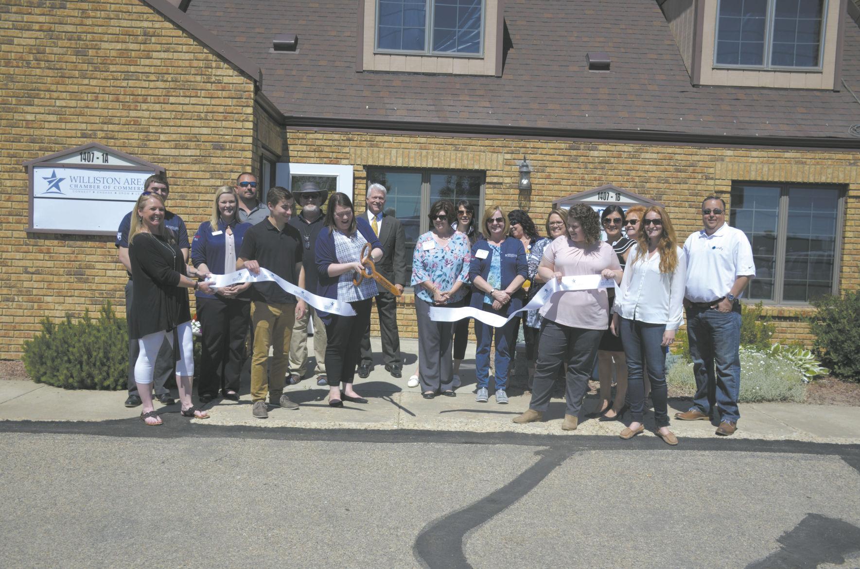 Williston Area Chamber of Commerce holds ribbon cutting for new offices