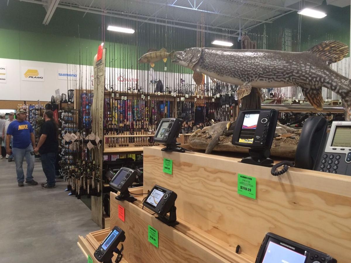 Sportsman's Top Departments Sportsman's Warehouse Store Locator. Find all your hunting, fishing & camping gear at Sportsman's Warehouse! Shop our huge selection of ammo, fishing rods & .