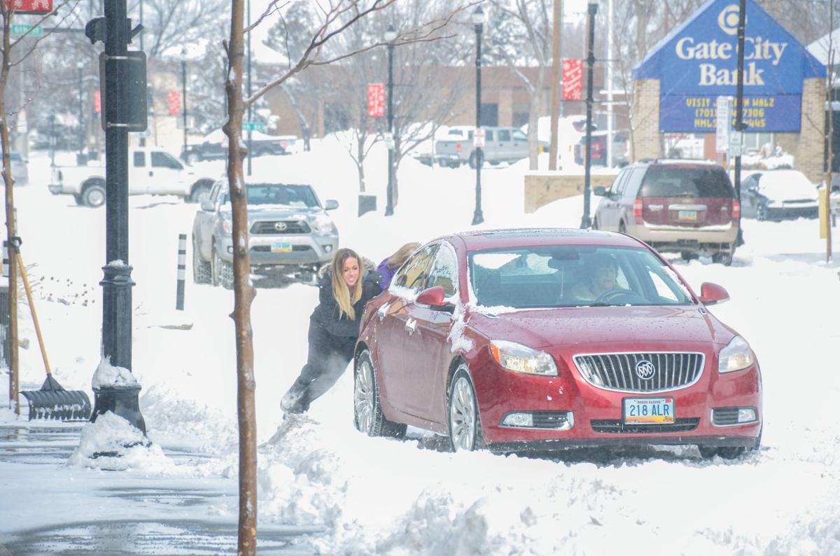 Williston digs out from storm Local News Stories