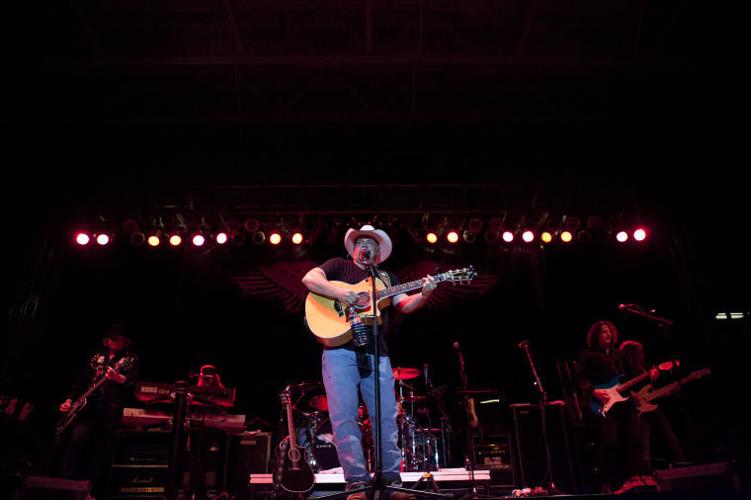 Chris Cagle at The Well | | willistonherald.com