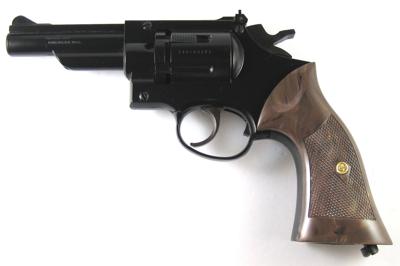 Gun