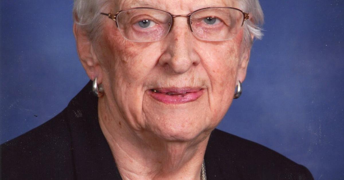 Elaine Julius Obituaries