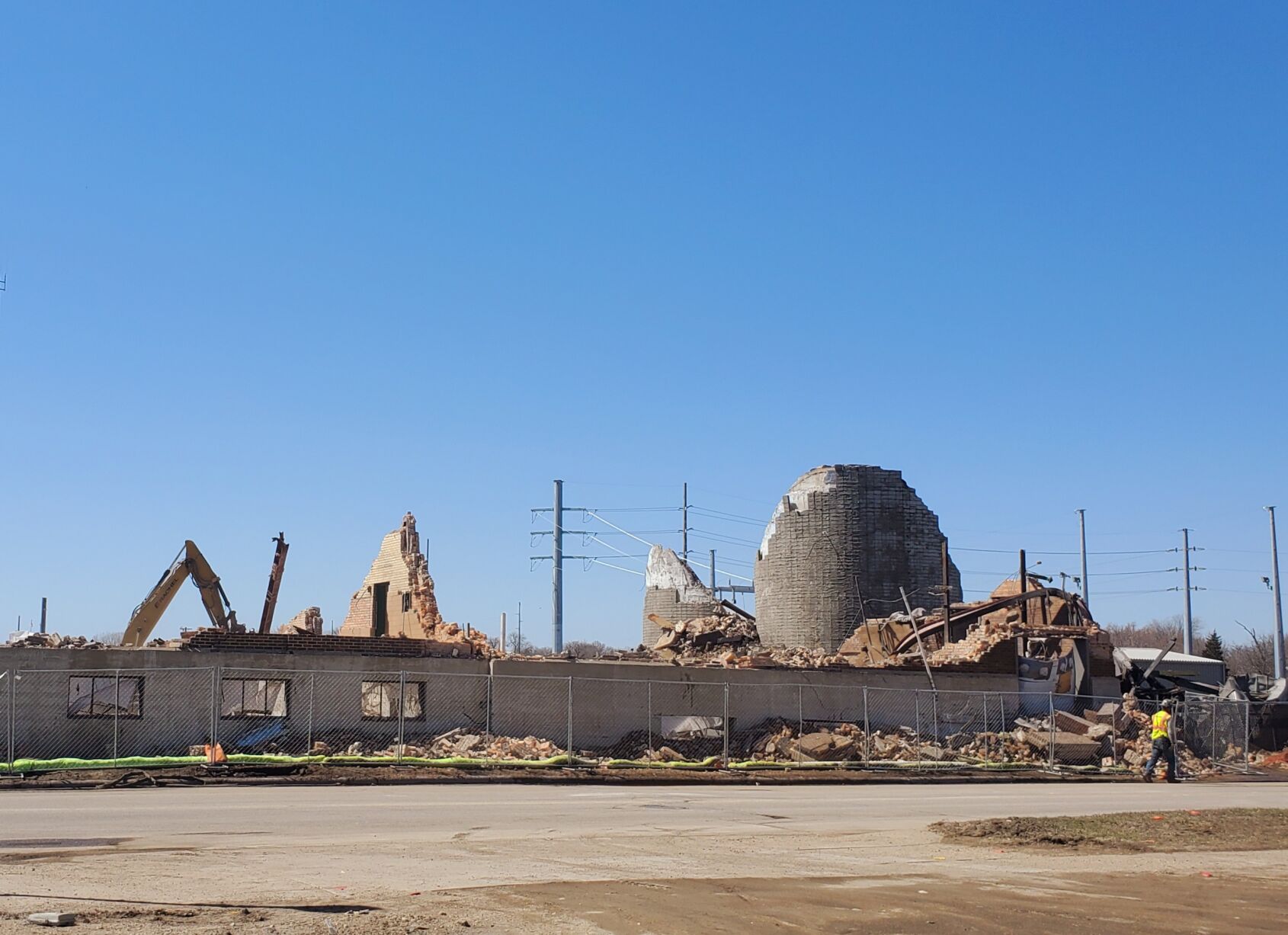 Last Remains Of Willmar Municipal Utilities Power Plant Demolished ...