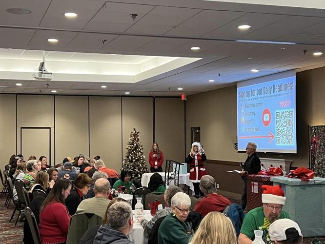 photos-from-some-of-the-big-gift-giveaway-party-elimination-rounds