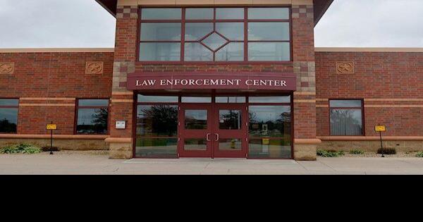 Two Kandiyohi County Deputies hurt in explosion at Kandiyohi County Law