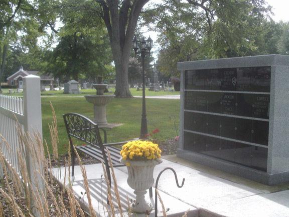 Fountain Park Cemetery Livens Up Columbarium News Winchesternewsgazette Com