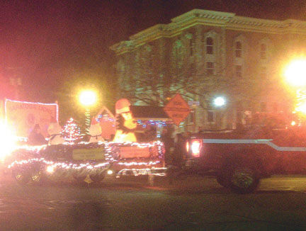 Winchester Christmas Parade 2022 Horses Winchester's Lighted Christmas Parade Seeks Entrants | News |  Winchesternewsgazette.com