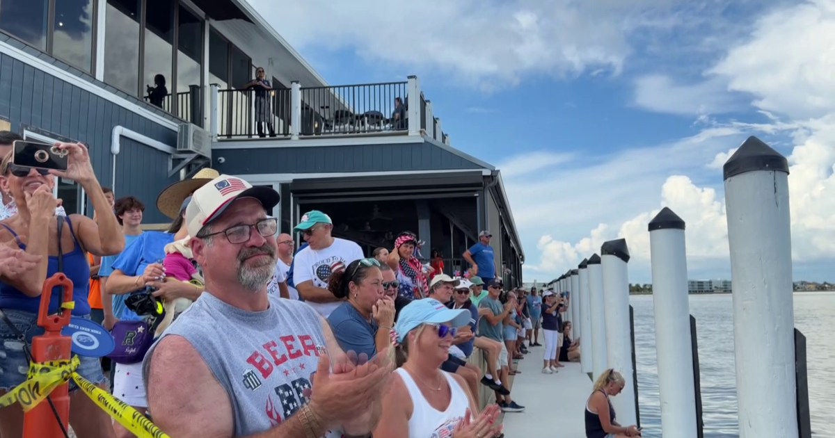 Hundreds cross Charlotte Harbor's Peace River for July 4th Freedom Swim