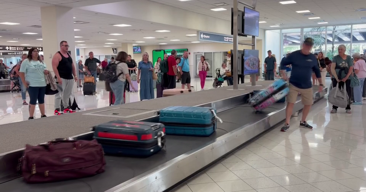 Storms delay Memorial Day flights at RSW, stranding some travelers