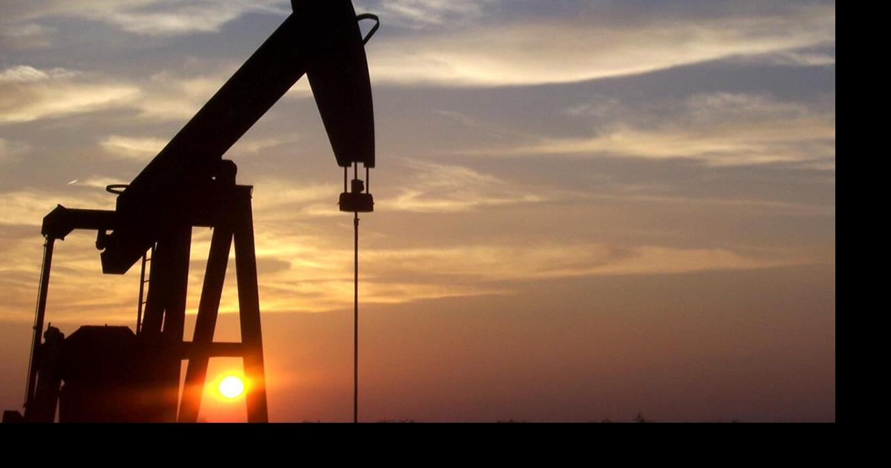 New oil drilling off Florida coast sparks tourism industry fears