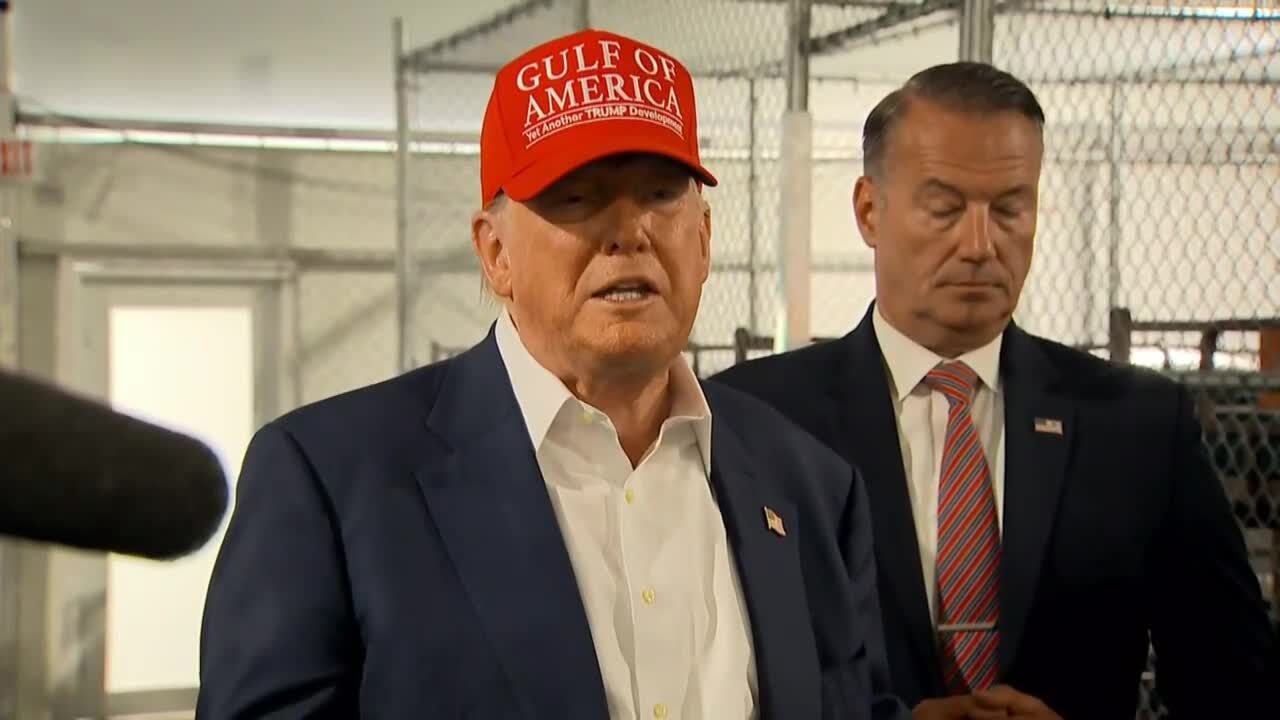 neighborhood CHAMBER Donald Trump トランプ neighborhood CHAMBER Donald Trump トランプ Welcome to the
