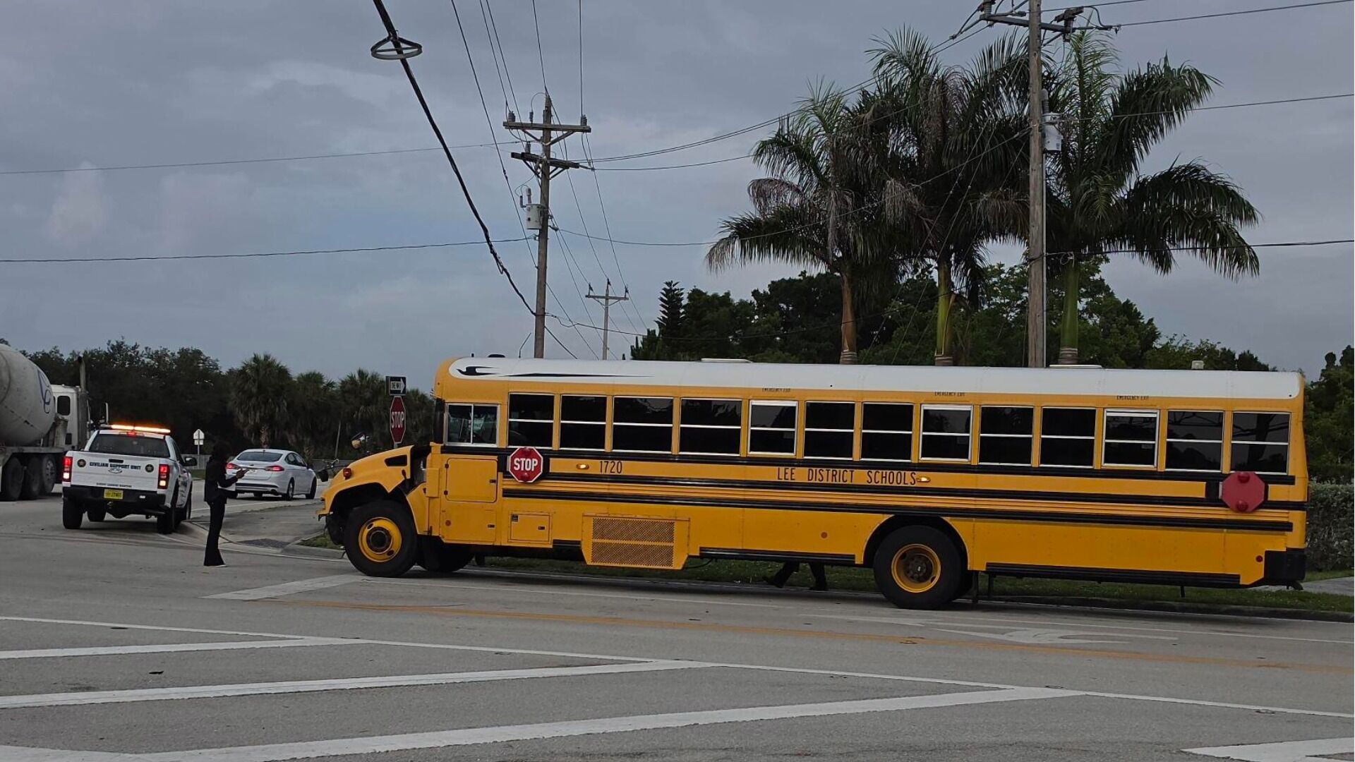School bus involved in crash on Bayshore Road in North Fort Myers | Lee ...