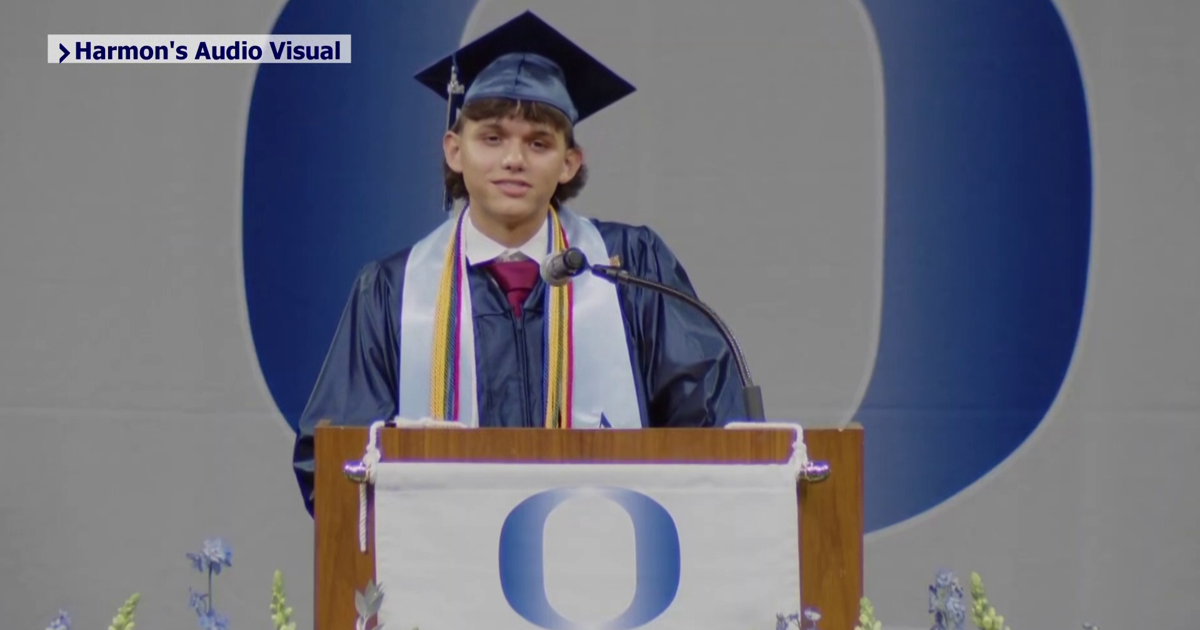 Oasis High grad in Cape Coral lost his parents at 3, now he's inspiring peers