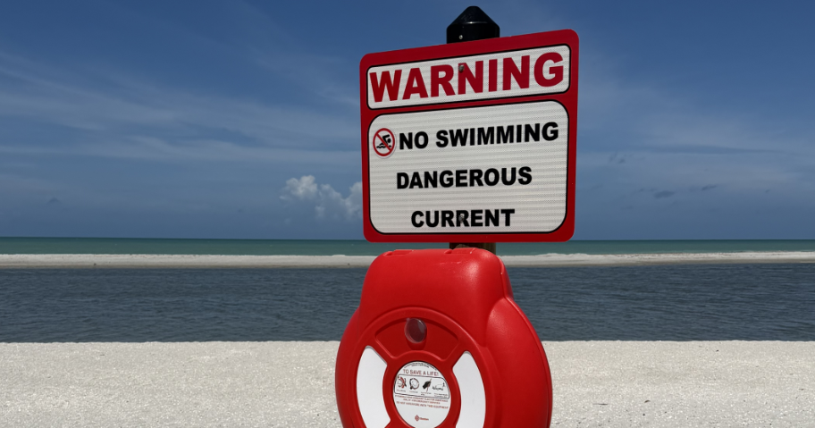 Read moreLife vests and supervision: How Sanibel beachgoers stay safe this summer