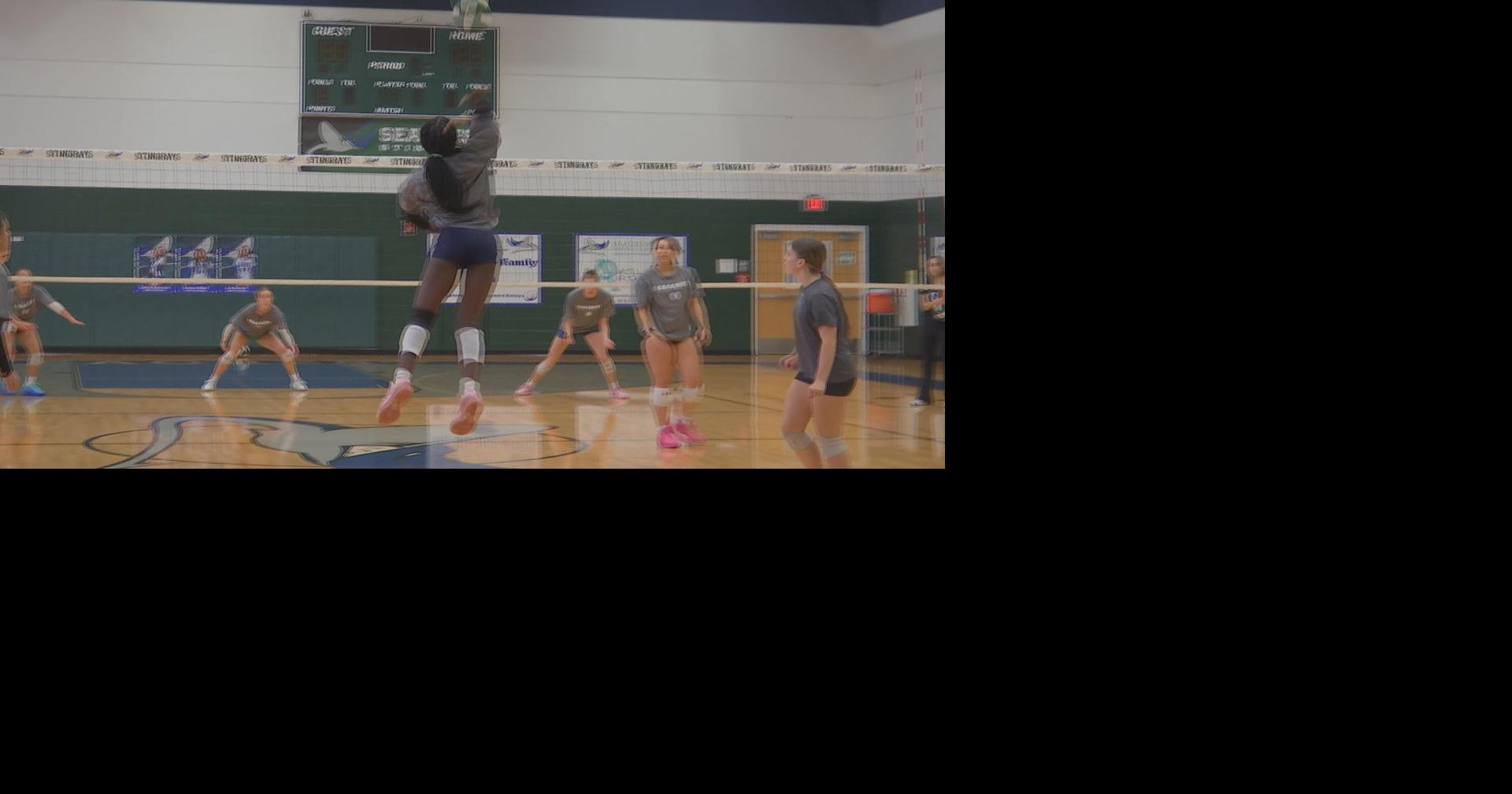 Two Naples volleyball teams gear up for final four
