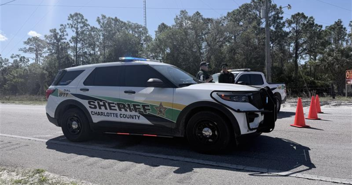 Roads in Charlotte County blocked for 'significant time' following 3-vehicle crash