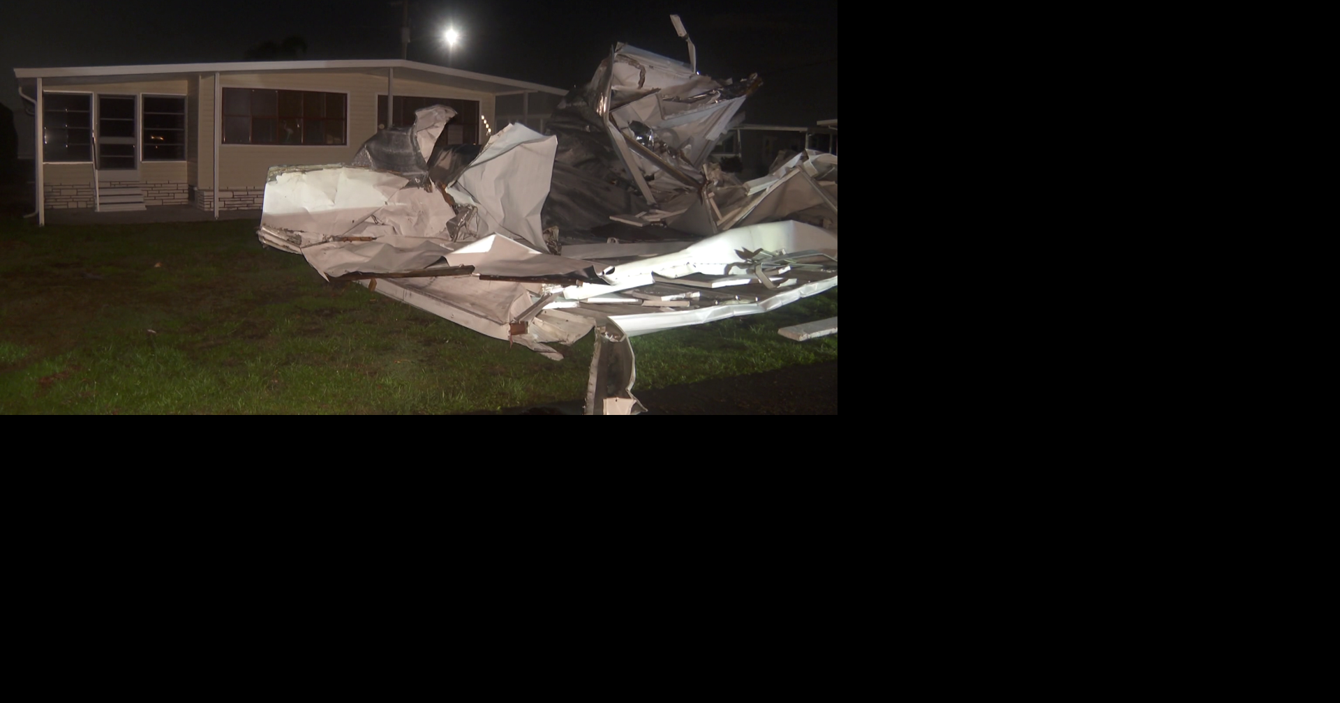 EF-0 tornado hits North Fort Myers, damages homes in Tamiami Village