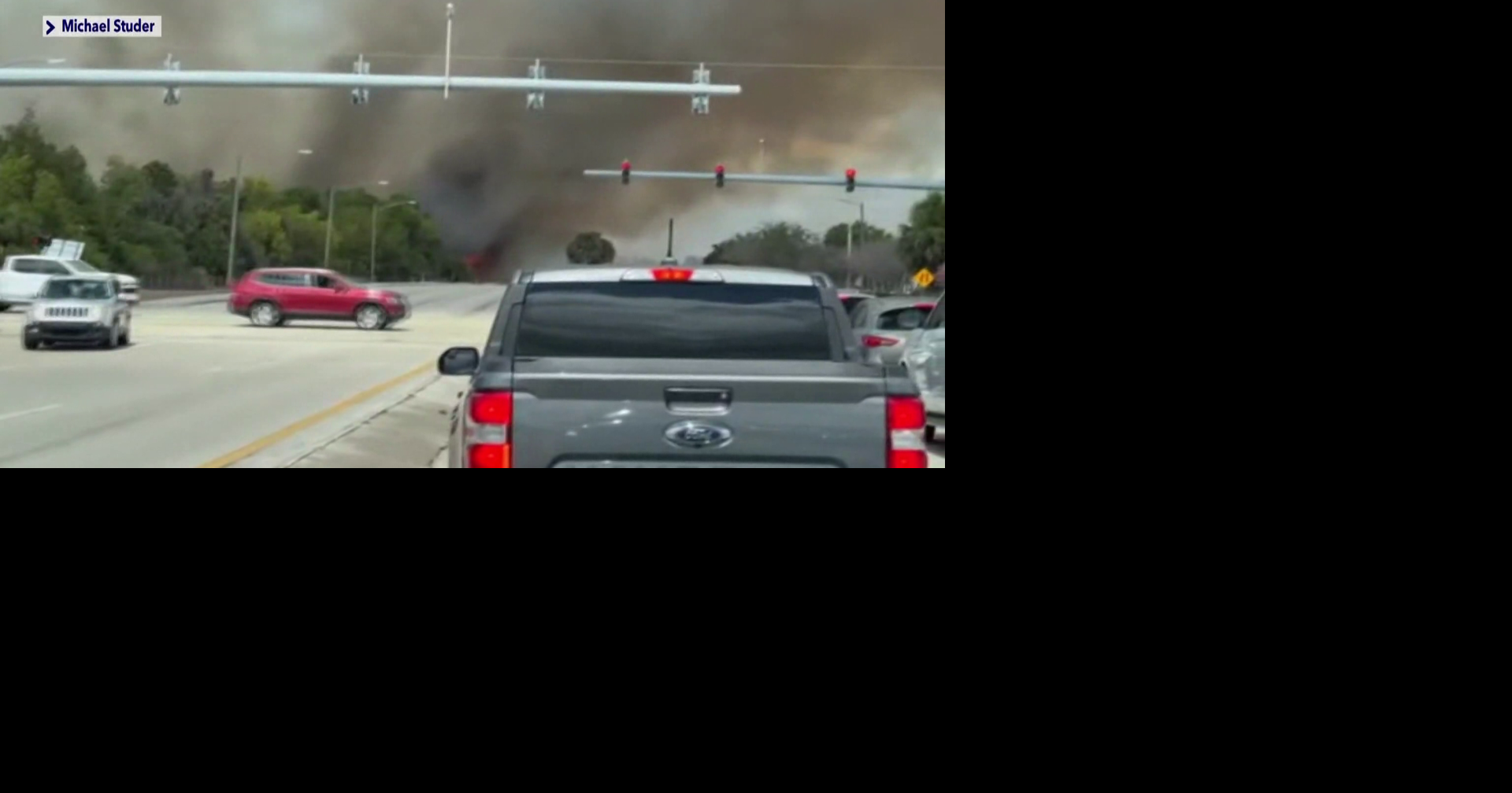 Businesses near Cape Coral's Yellow Fever Creek close amid fire scare